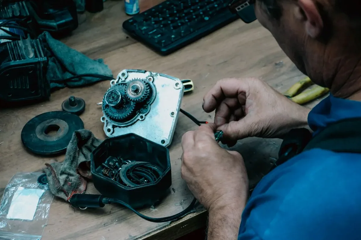 Otomatik kepenk rayı, üst kutusu, lamelleri ve teknik kontrol noktaları
